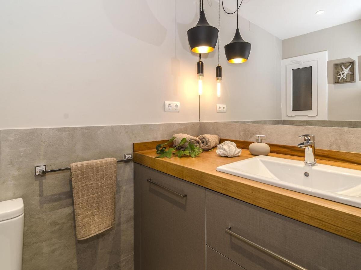 Sitges Spaces Deluxe Centre Apartment Exterior photo